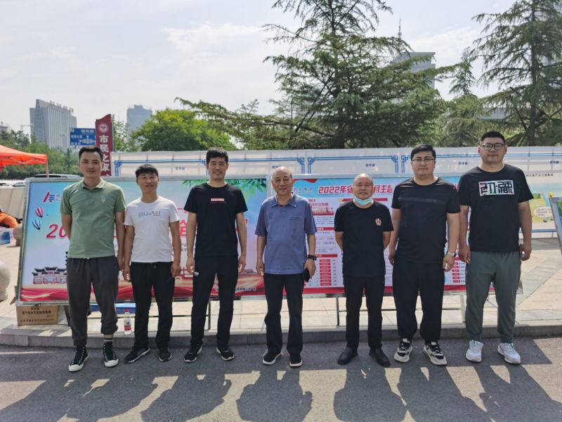 遵守安全生產(chǎn)法 當(dāng)好第一責(zé)任人|集團(tuán)公司積極參加安陽(yáng)市“安全宣傳咨詢?nèi)铡被顒?dòng)！